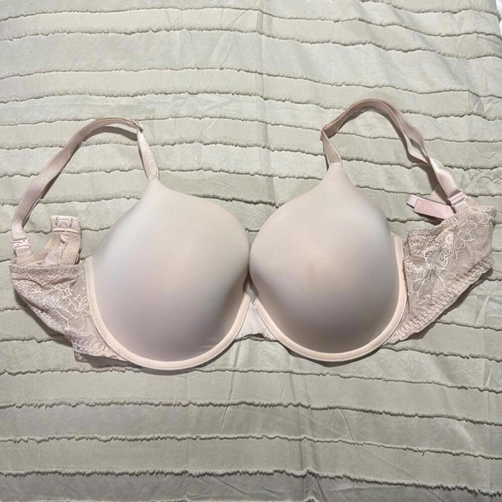 Light Pink Women's Underwire Bra with Lace Details